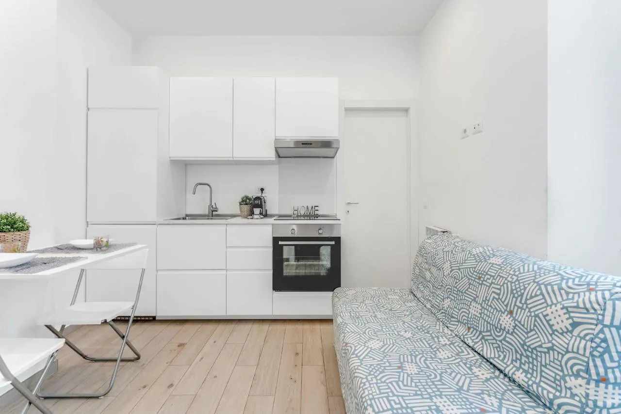 Apartment Ven93 -Loreto - Duomo- Wifi - Modern - Central Milan